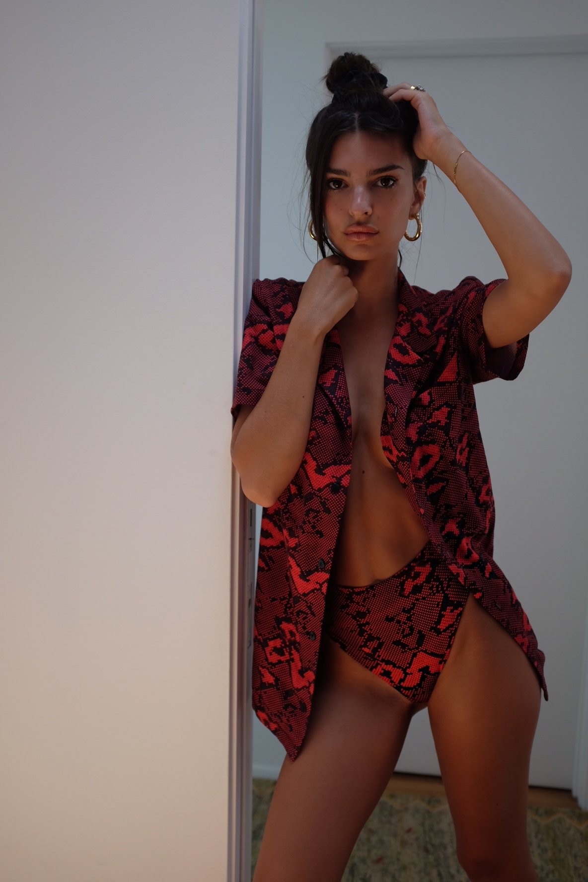 Emily-ratajkowski-sexy